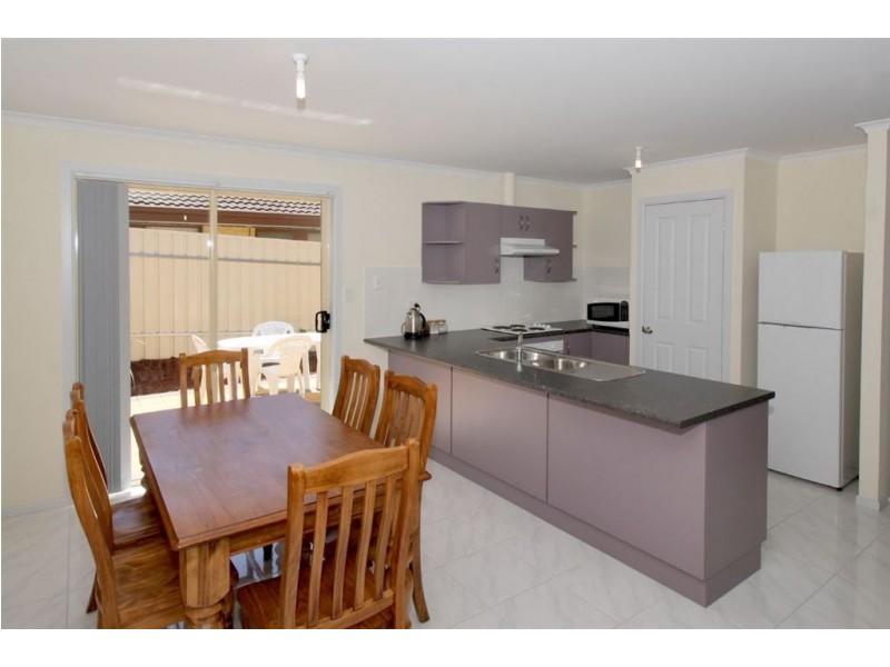1 Kenneth Road, Morphett Vale SA 5162