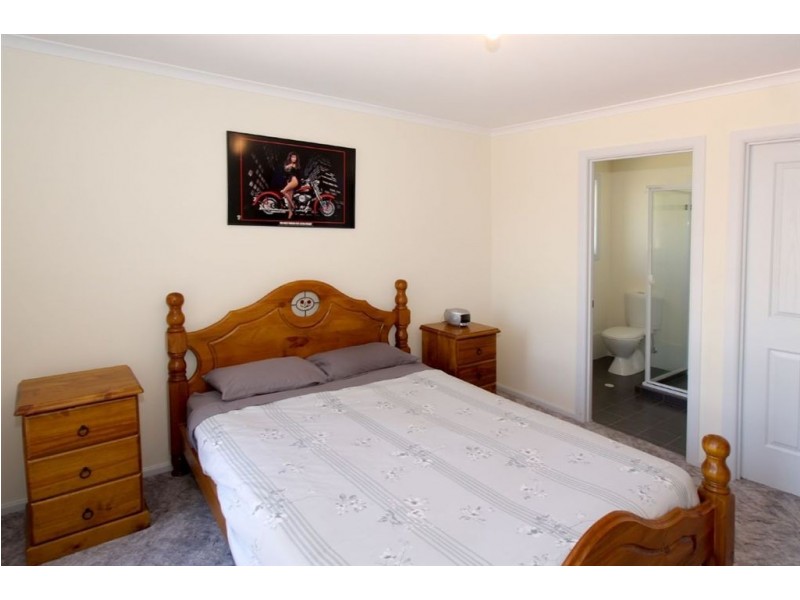 1 Kenneth Road, Morphett Vale SA 5162