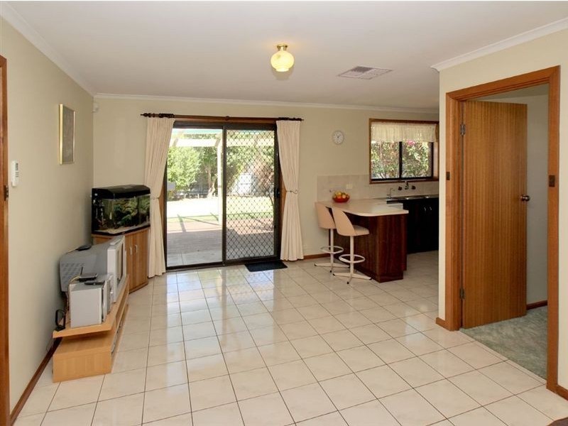26 Southbound Avenue, Aberfoyle Park SA 5159