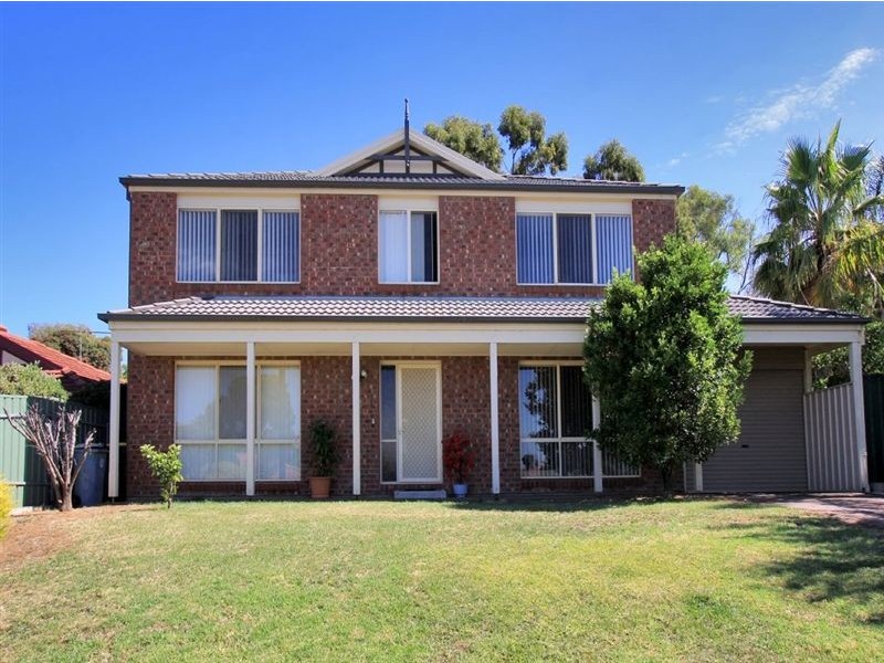 4 Cranbourne Drive, O’halloran Hill SA 5158