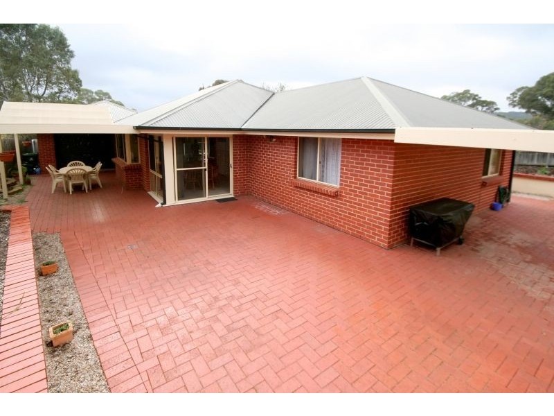 15 Songlark Grove, Flagstaff Hill SA 5159