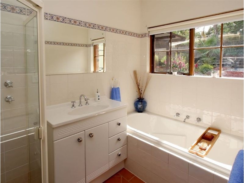15 Sheoak Crescent, Aberfoyle Park SA 5159