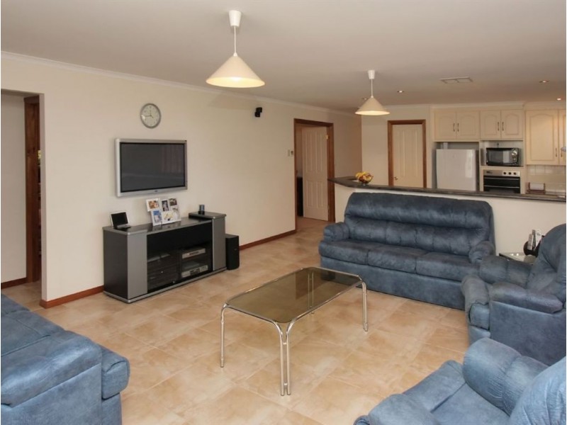 38 Coachwood Drive, Aberfoyle Park SA 5159