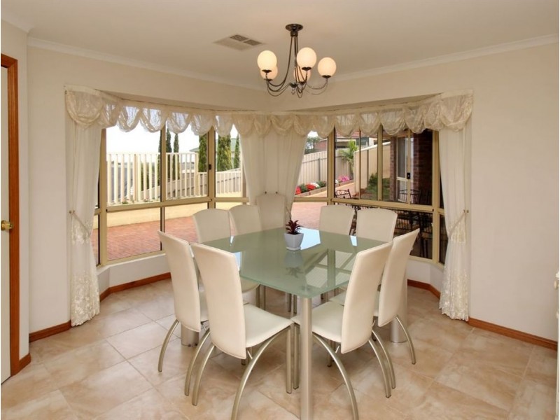 38 Coachwood Drive, Aberfoyle Park SA 5159
