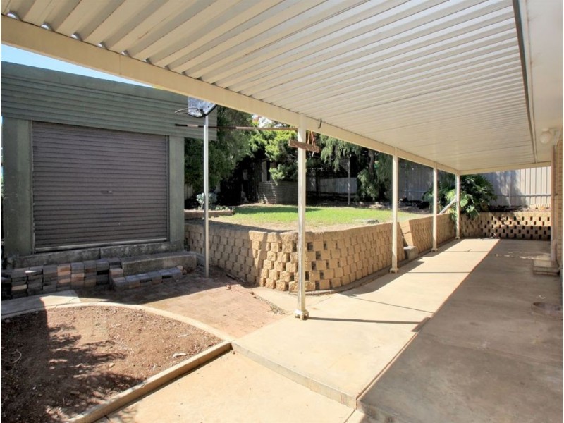 8 Drysdale Drive, Trott Park SA 5158