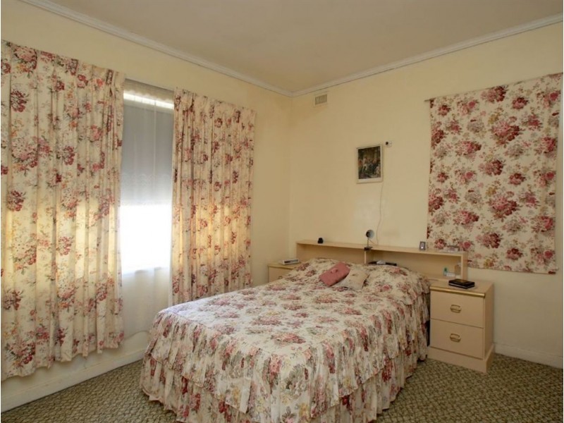 17 Hawker  Avenue, Plympton Park SA 5038