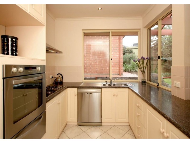 12 Whistler Grove, Flagstaff Hill SA 5159