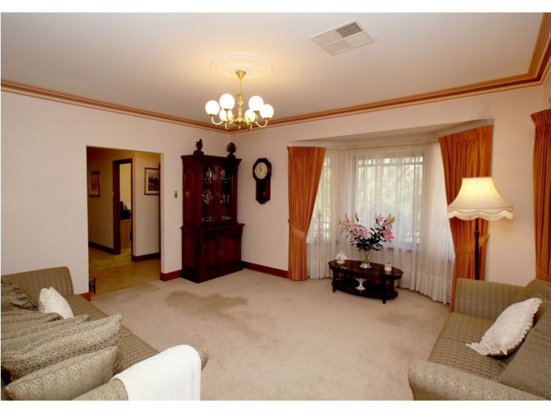 54 Kingfisher Circuit, Flagstaff Hill SA 5159