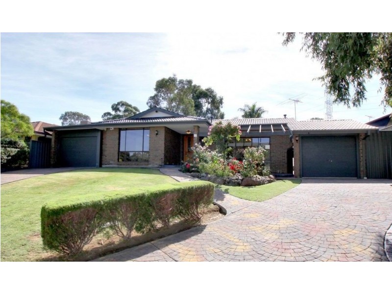 11 Musgrave Avenue, Aberfoyle Park SA 5159