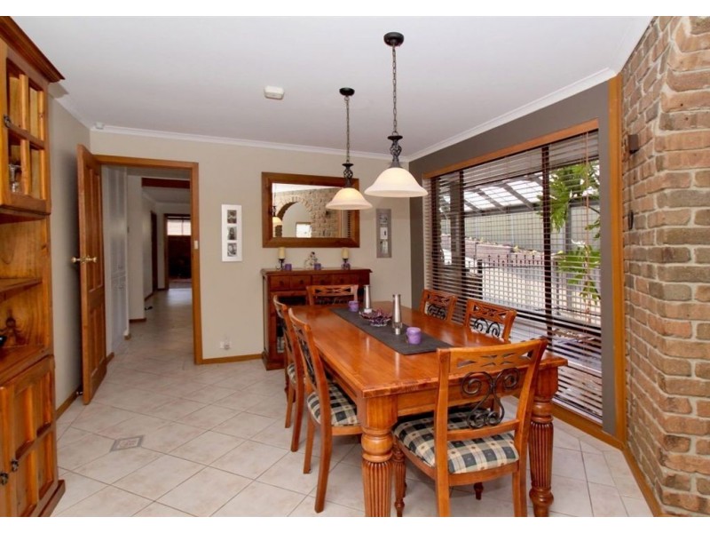 11 Musgrave Avenue, Aberfoyle Park SA 5159