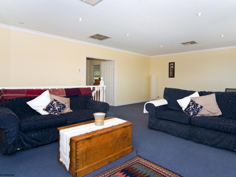 28 Griffiths Drive, Moana SA 5169