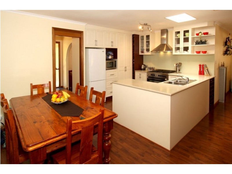 23 Banksia Road, Aberfoyle Park SA 5159