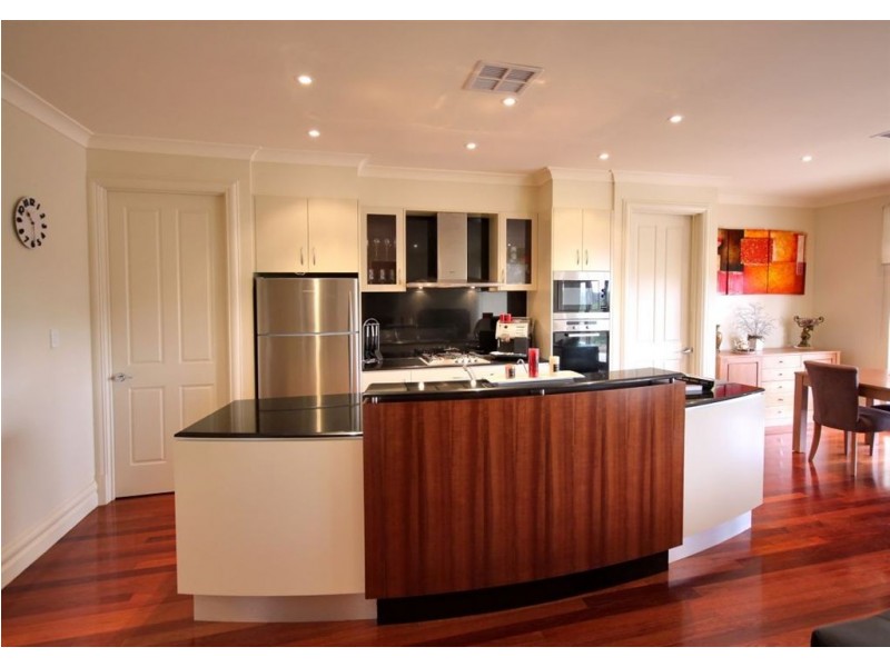 16 Ironbark Ave, Flagstaff Hill SA 5159