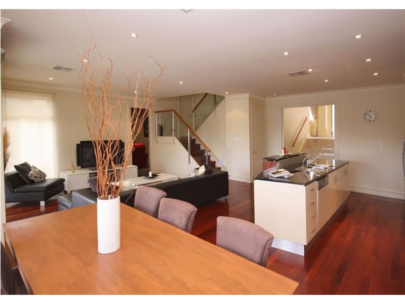 16 Ironbark Ave, Flagstaff Hill SA 5159