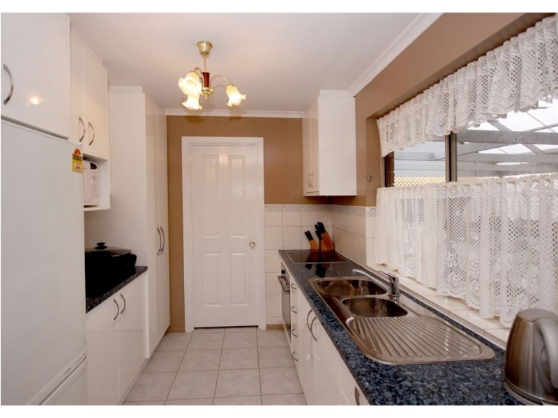 78 McInerney Ave, Mitchell Park SA 5043