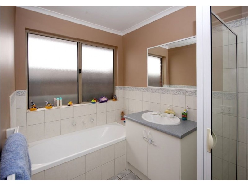 78 McInerney Ave, Mitchell Park SA 5043
