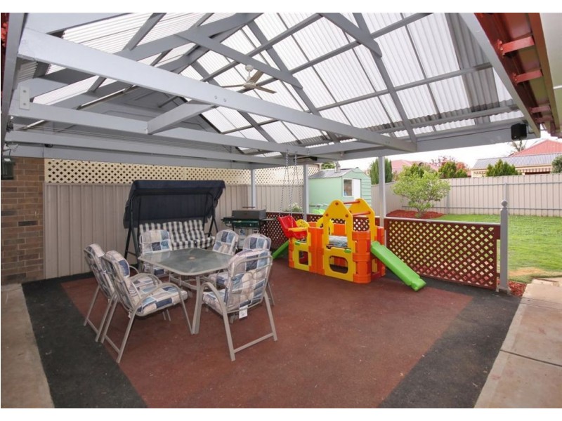 78 McInerney Ave, Mitchell Park SA 5043