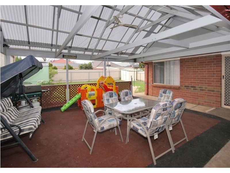 78 McInerney Ave, Mitchell Park SA 5043