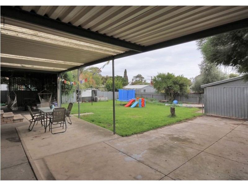 7 Barnabas Crescent, Christie Downs SA 5164
