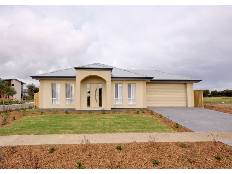 1 Burton Bank, Aldinga Beach SA 5173