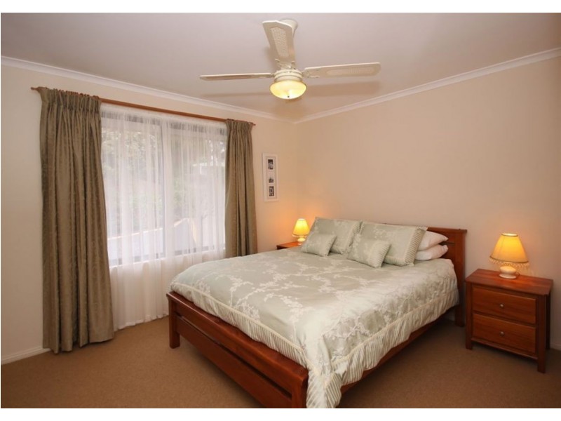 10 Maple Avenue, Aberfoyle Park SA 5159