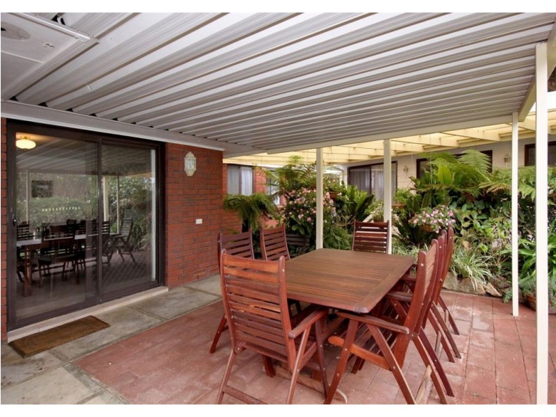 10 Maple Avenue, Aberfoyle Park SA 5159