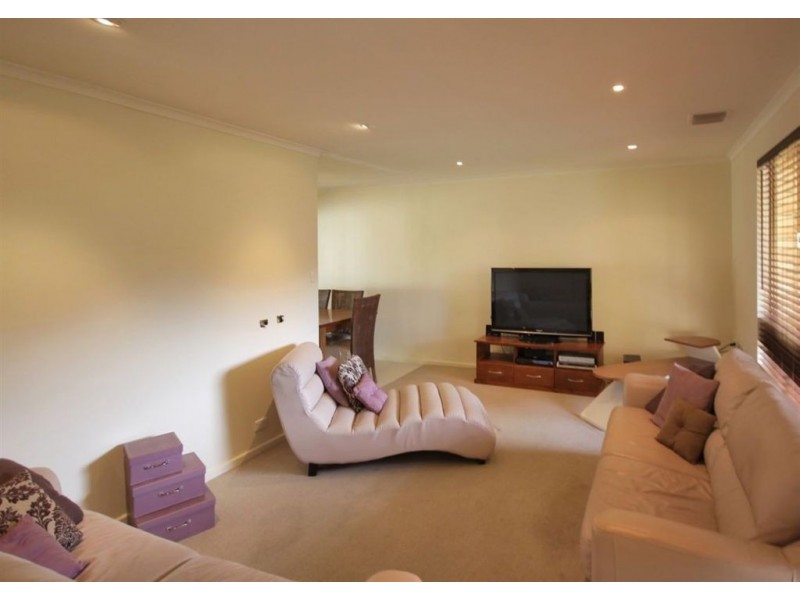 32 Glenhuntly Drive, Flagstaff Hill SA 5159