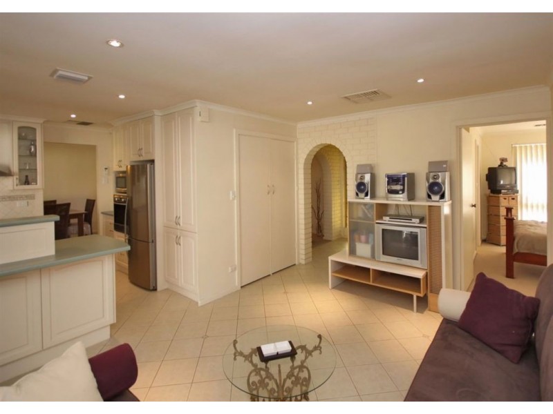 32 Glenhuntly Drive, Flagstaff Hill SA 5159