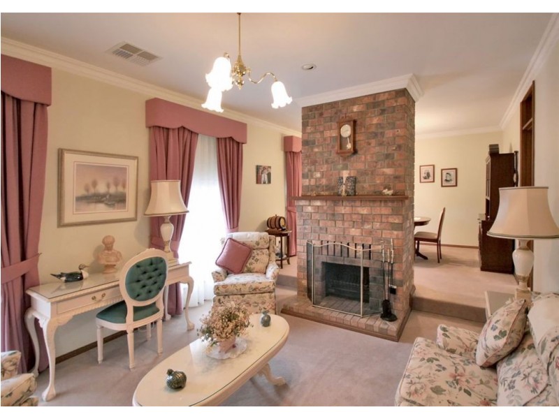 15 Ridgway Drive, Flagstaff Hill SA 5159