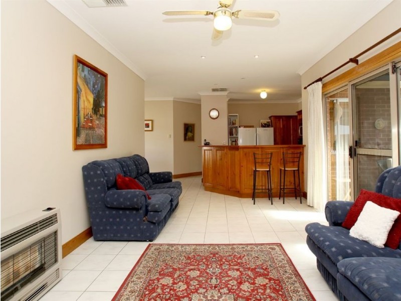 14 Jutland Parade, Woodcroft SA 5162