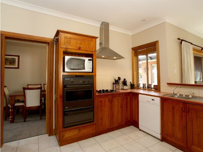 14 Jutland Parade, Woodcroft SA 5162