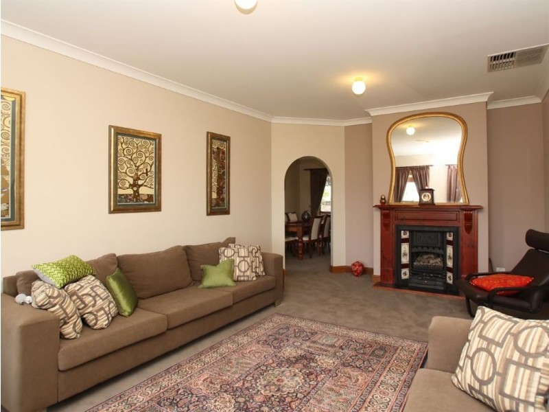 14 Jutland Parade, Woodcroft SA 5162