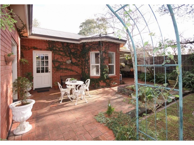 1A Horseshoe Drive, Aberfoyle Park SA 5159