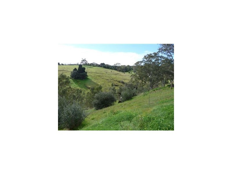 10 Coastview Crt, Chandlers Hill SA 5159