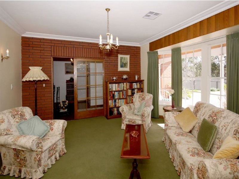 97 Daveys Road, Flagstaff Hill SA 5159