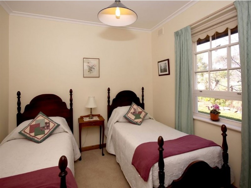 97 Daveys Road, Flagstaff Hill SA 5159