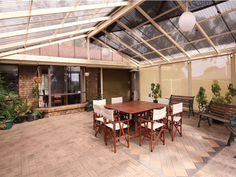 41 Oakridge Road, Aberfoyle Park SA 5159