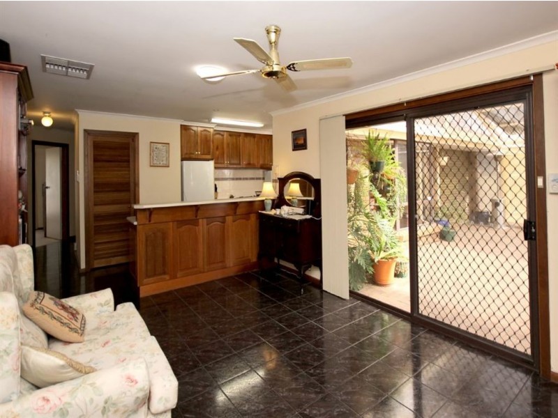 41 Oakridge Road, Aberfoyle Park SA 5159