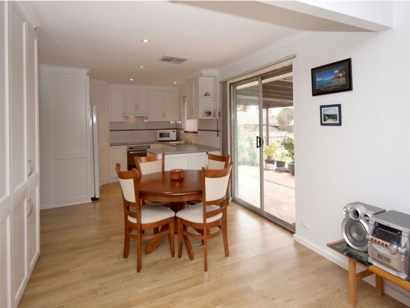 21 Taylors Road, Aberfoyle Park SA 5159