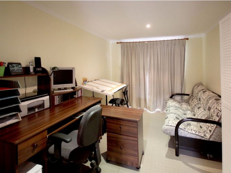 21 Taylors Road, Aberfoyle Park SA 5159