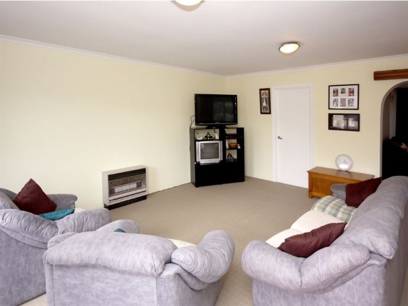 21 Taylors Road, Aberfoyle Park SA 5159