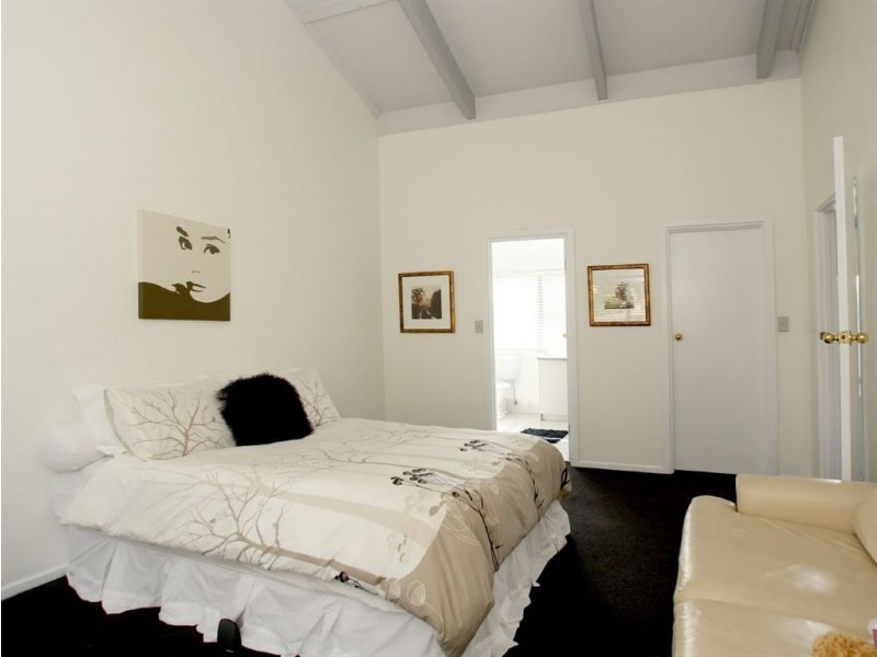 5 Springwood Court, Aberfoyle Park SA 5159