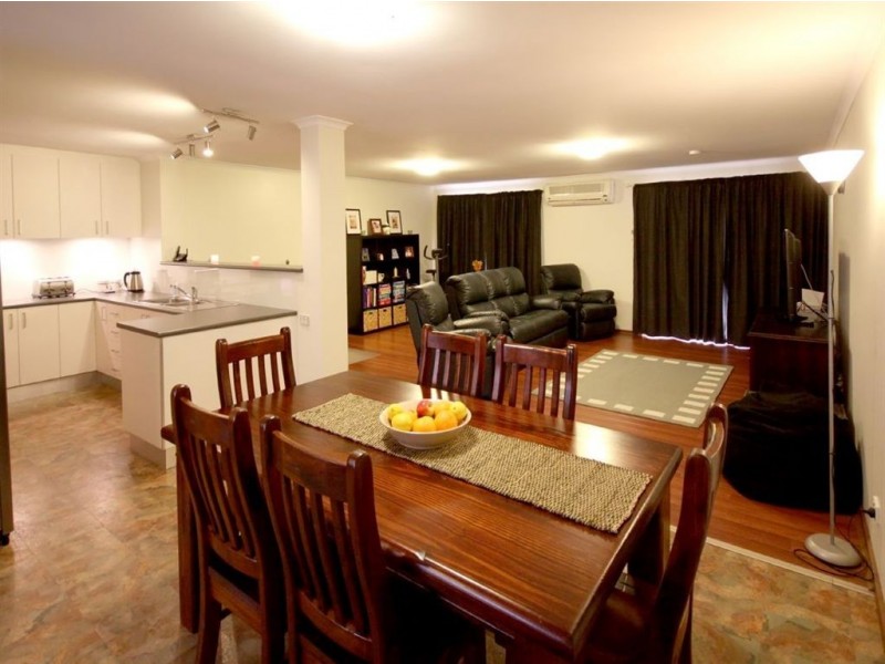 36 Roxanne Avenue, Aberfoyle Park SA 5159