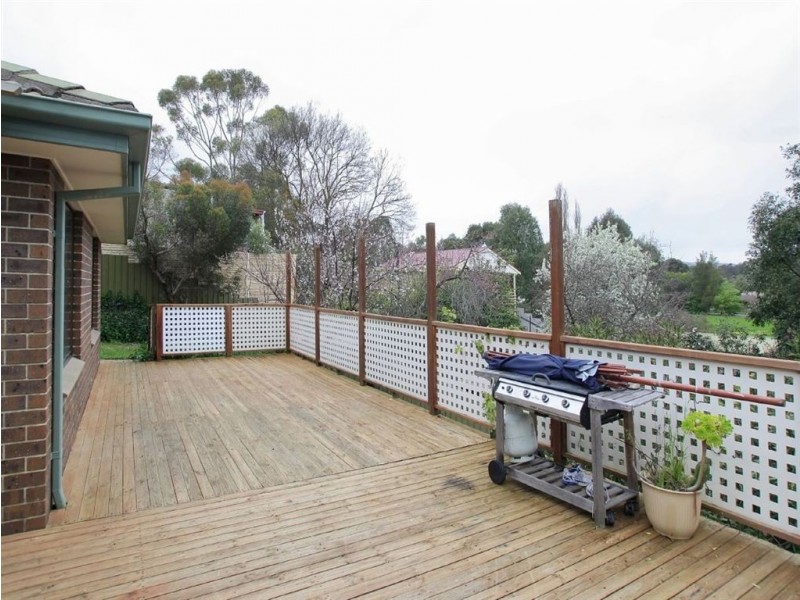 17 Sherwood Avenue, Happy Valley SA 5159