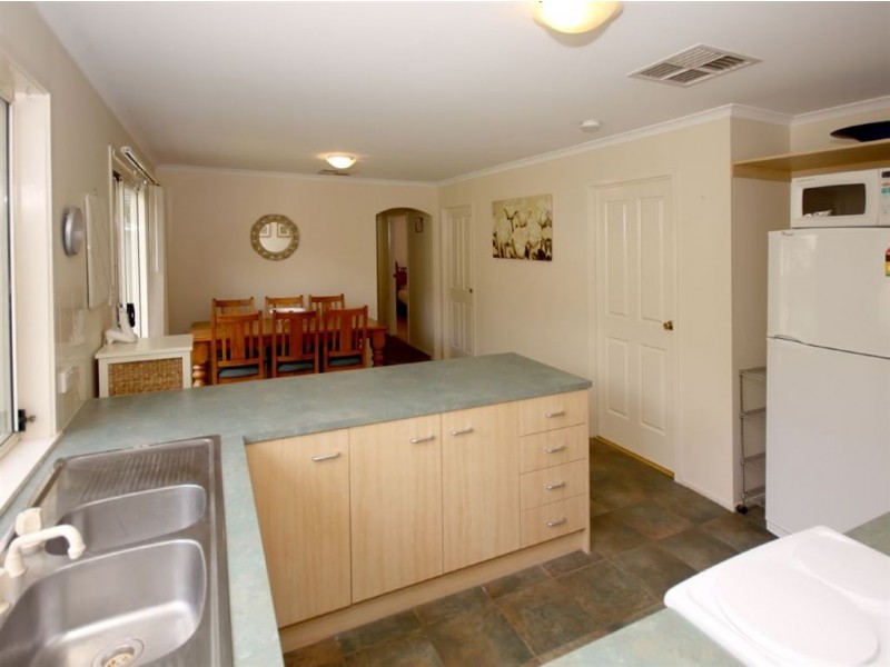 9B Sandow Crescent, Coromandel Valley SA 5051