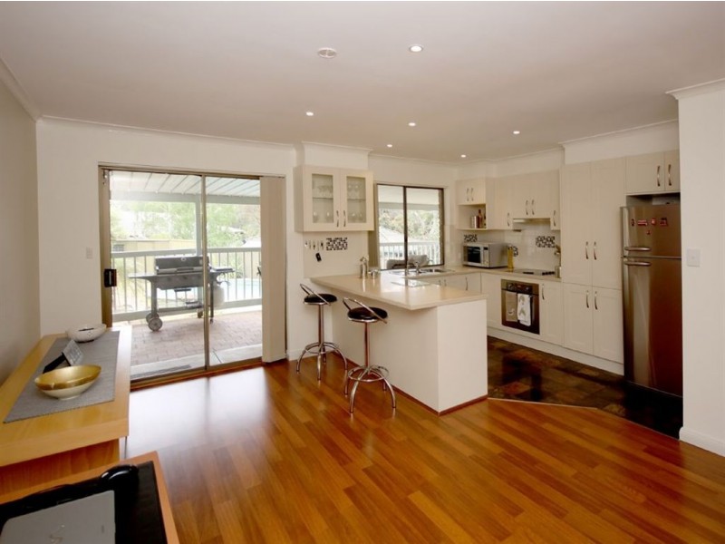 11 Marienberg Rise, Aberfoyle Park SA 5159