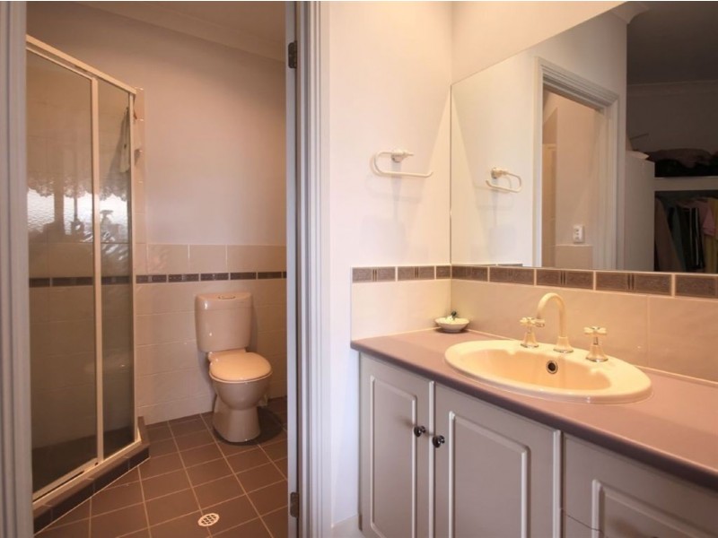 16 Evergreen Parade, Flagstaff Hill SA 5159