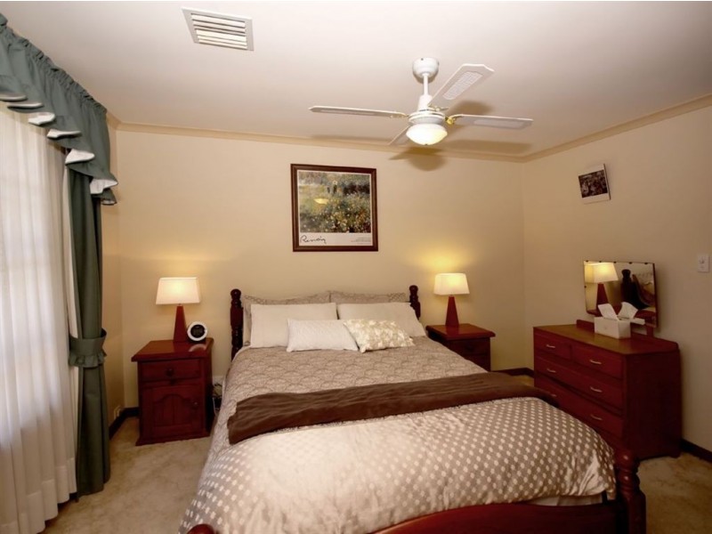 7 Dumphries Street, Flagstaff Hill SA 5159