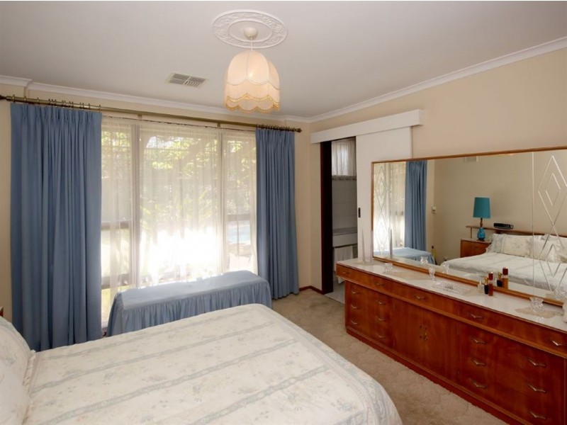 6 Chelsea Avenue, Flagstaff Hill SA 5159