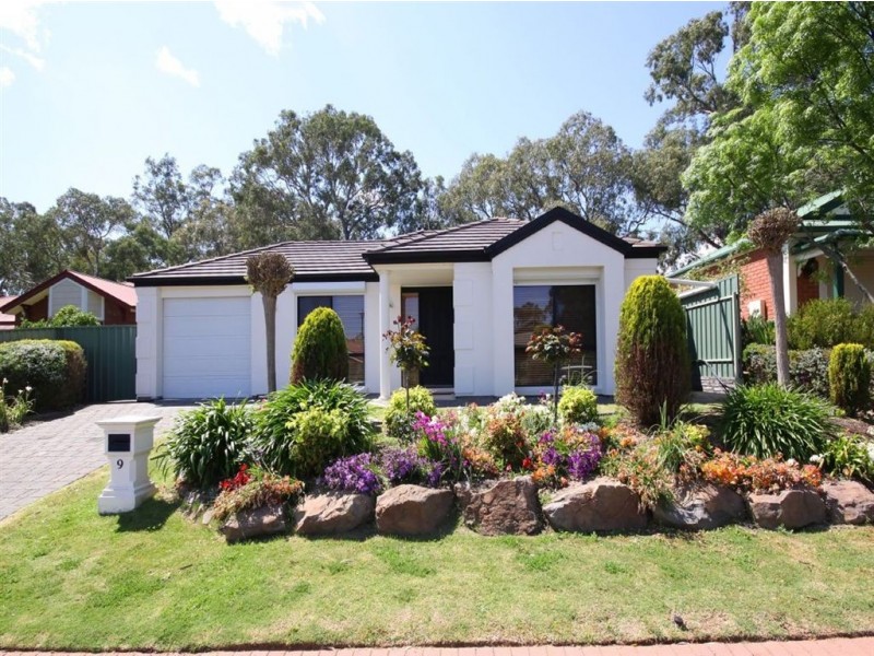 9 Park Lane, Flagstaff Hill SA 5159